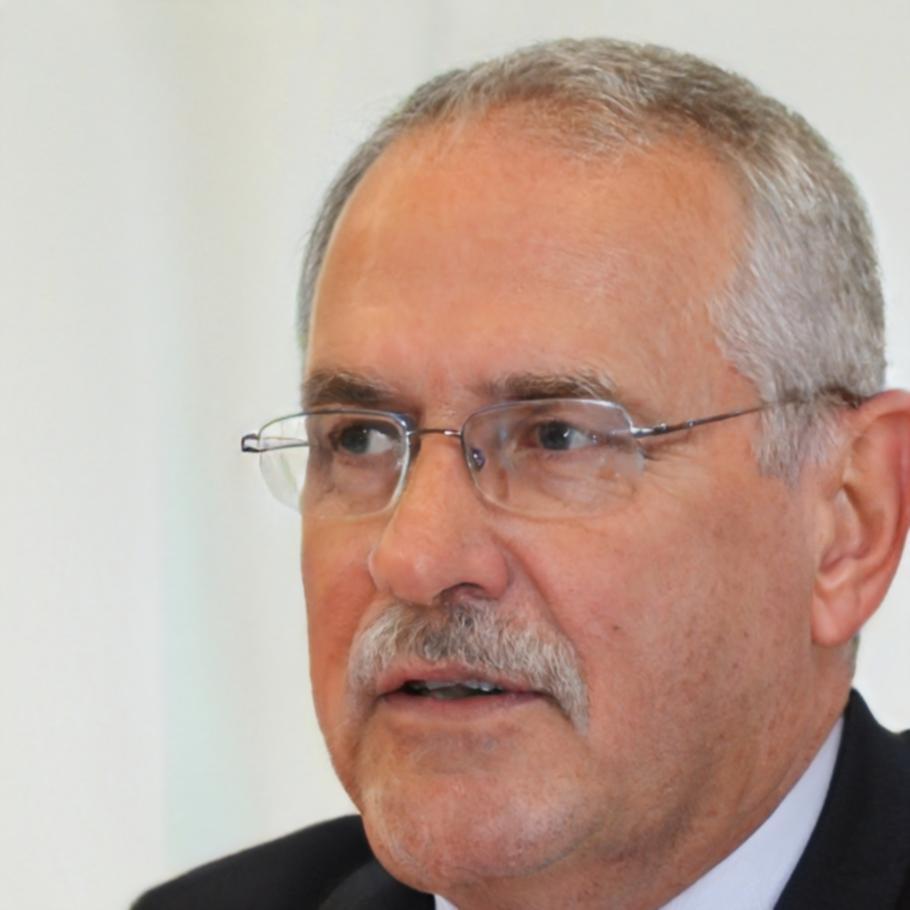 Cassian O'Driscoll guiding financial planning